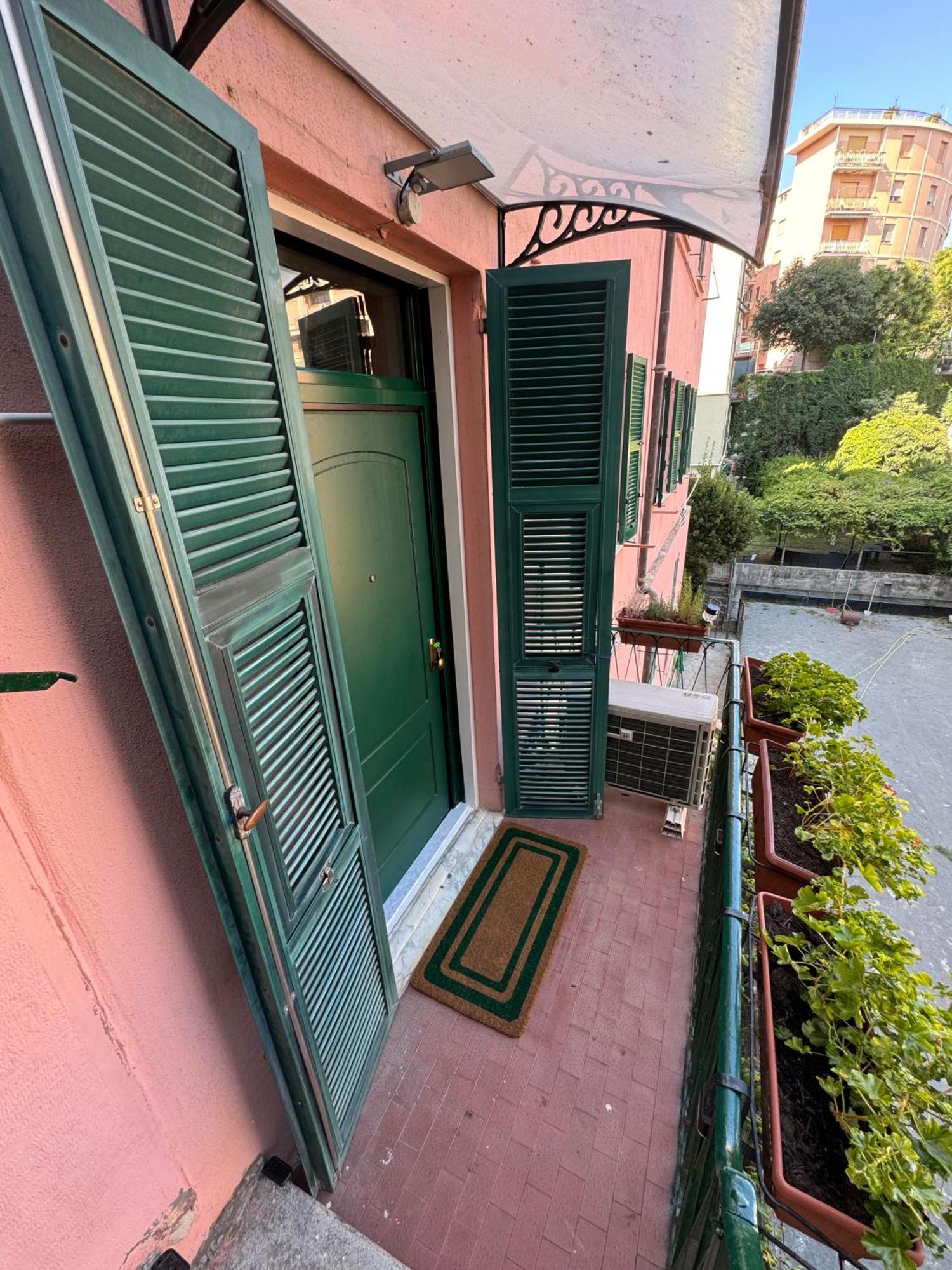 Casa Nina Carignano Apartment Genoa Exterior photo